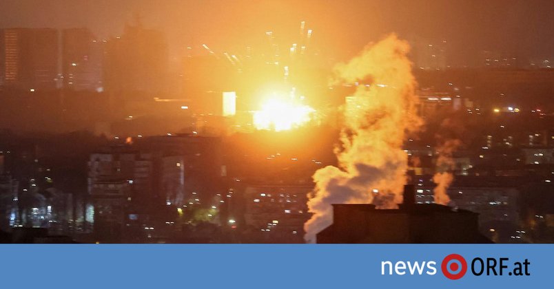 Wohngebäude und Infrastruktur: Intensive Angriffswelle auf Kiew