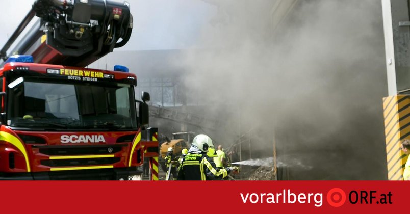 Loacker Recycling: Schredderanlage in Brand
