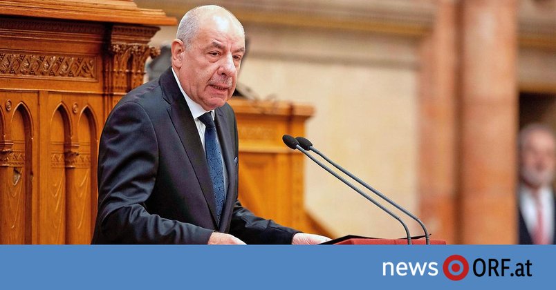 Ungarn: Präsident unterzeichnet Ende seiner Amtszeit