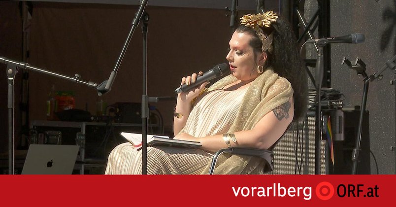 Dragqueen-Lesung mit kleiner Störung