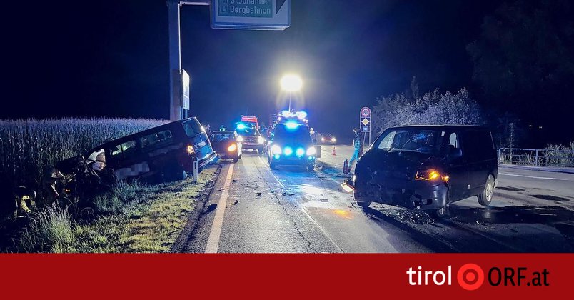 Zwei Verletzte nach Kollision auf B161